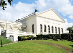 Grand Casino du Domaine de Forges-les-Eaux.